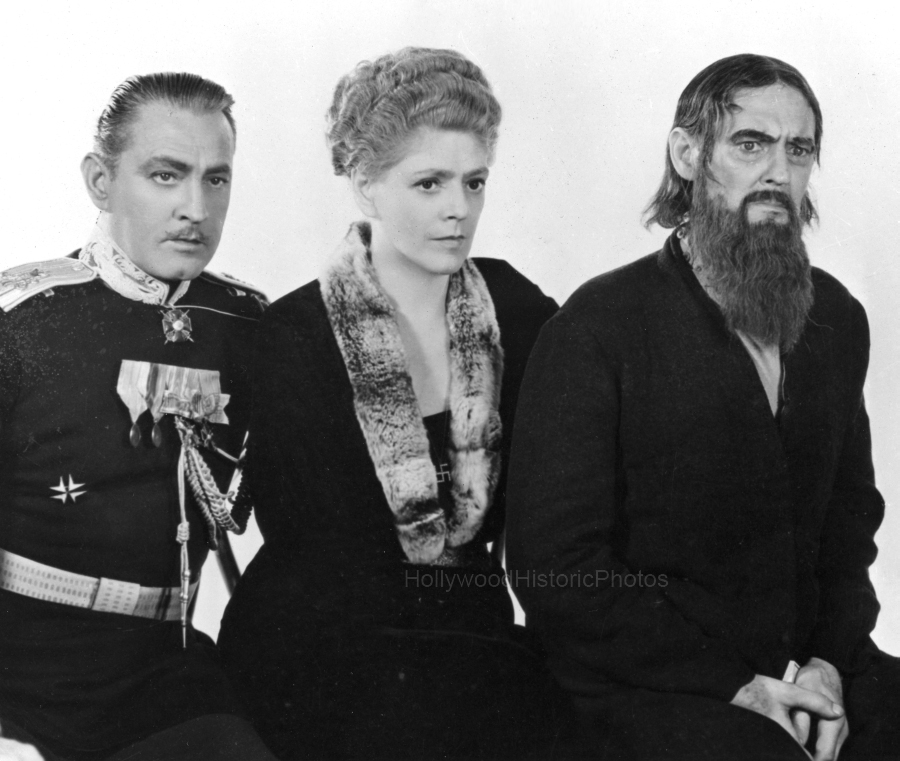 Ethel Barrymore 1932 2 brothers John Lionel Rasputin.jpg